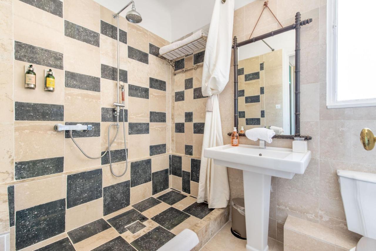 Chambres D'Hotes Astoria Villa 卡西斯 外观 照片